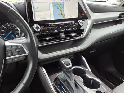 2021 Toyota Highlander Hybrid Platinum