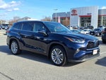 2023 Toyota Highlander Hybrid Platinum