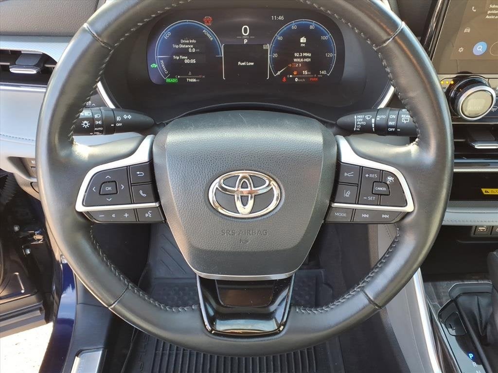 2023 Toyota Highlander Hybrid Platinum