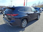 2023 Toyota Highlander Hybrid Platinum