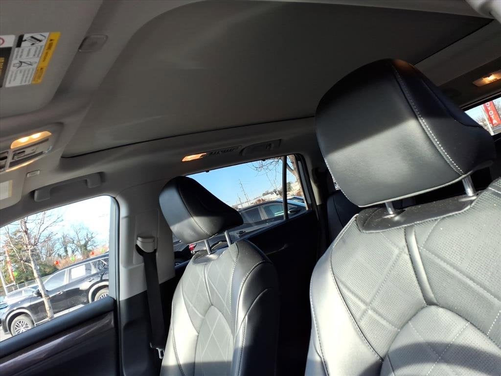 2024 Toyota Highlander Hybrid Platinum