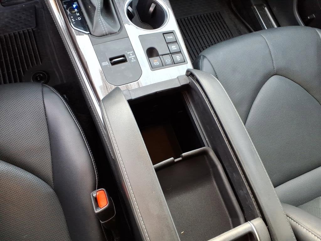 2024 Toyota Highlander Hybrid Platinum