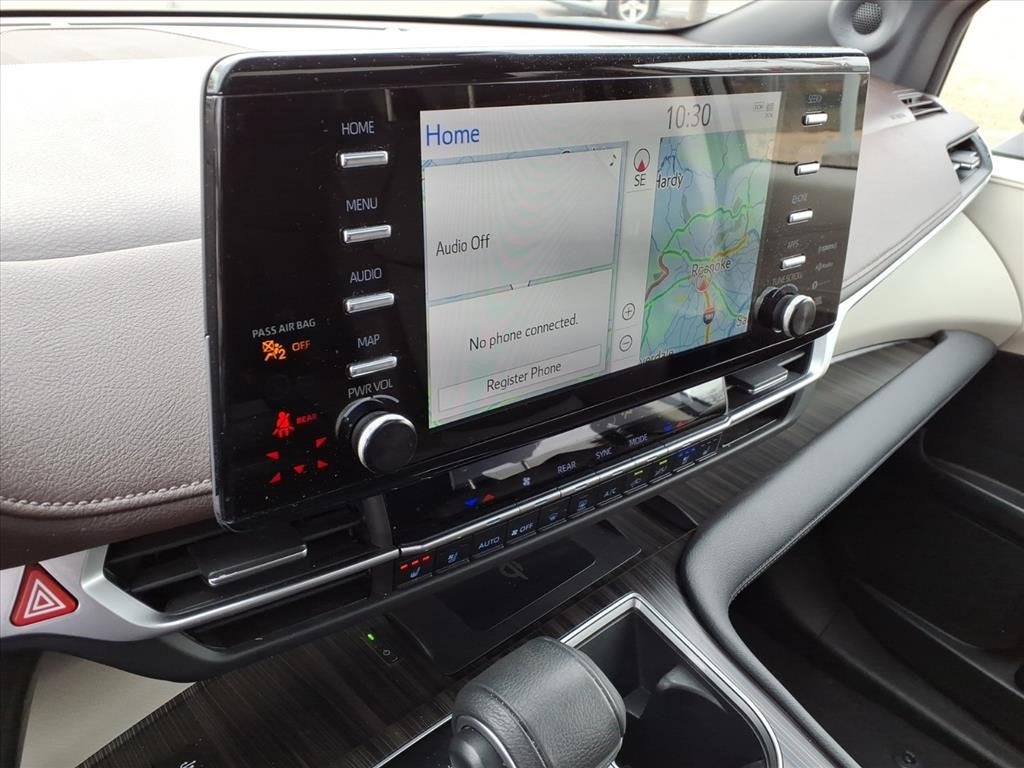 2023 Toyota Sienna Platinum