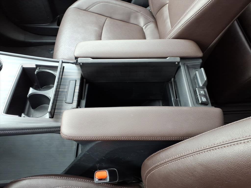 2023 Toyota Sienna Platinum