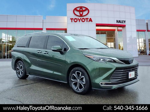 2025 Toyota Sienna Platinum