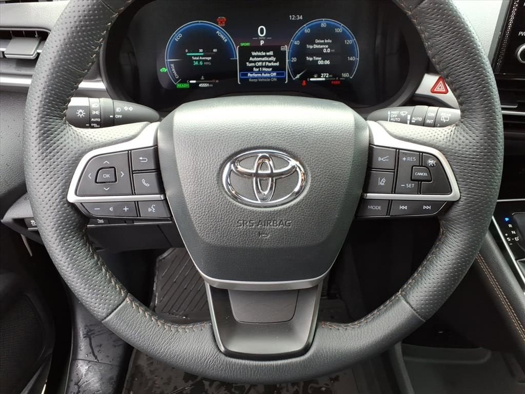 2025 Toyota Sienna Platinum