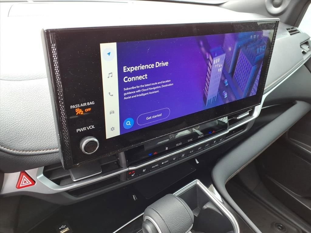 2025 Toyota Sienna Platinum