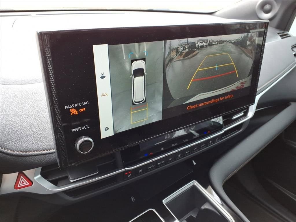 2025 Toyota Sienna Platinum