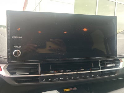 2025 Toyota Sienna Platinum