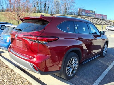 2022 Toyota Highlander Platinum