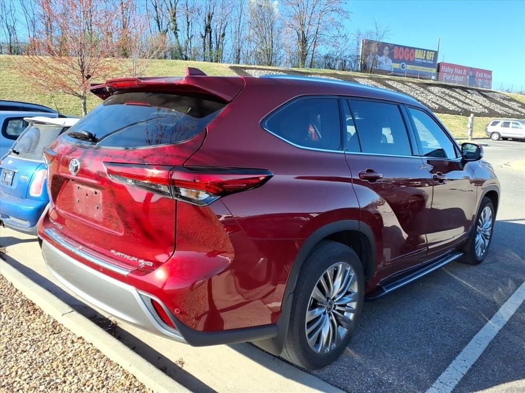 2022 Toyota Highlander Platinum