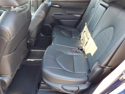 2022 Toyota Highlander XLE