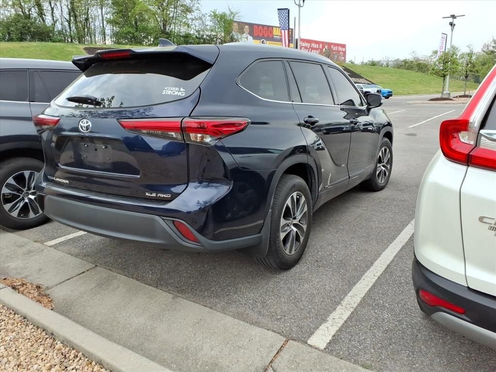 2022 Toyota Highlander XLE