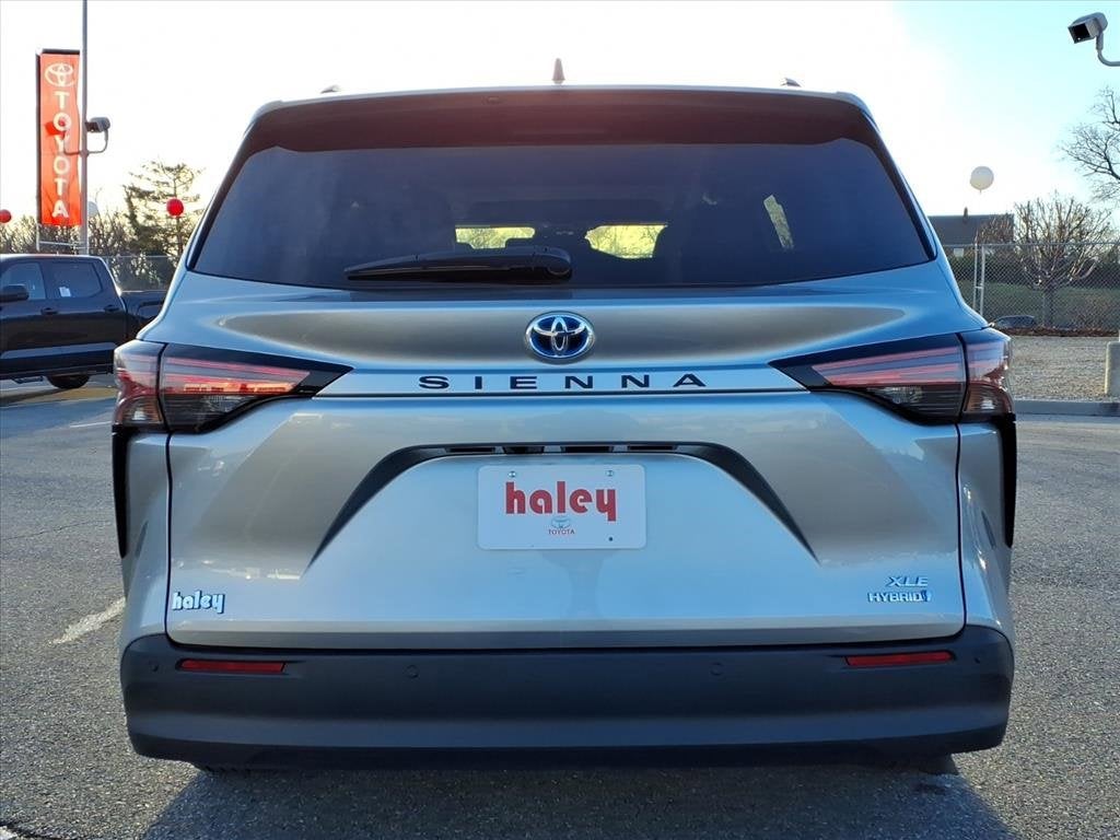 2022 Toyota Sienna XLE