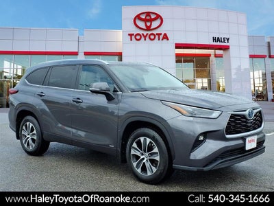 2023 Toyota Highlander Hybrid XLE