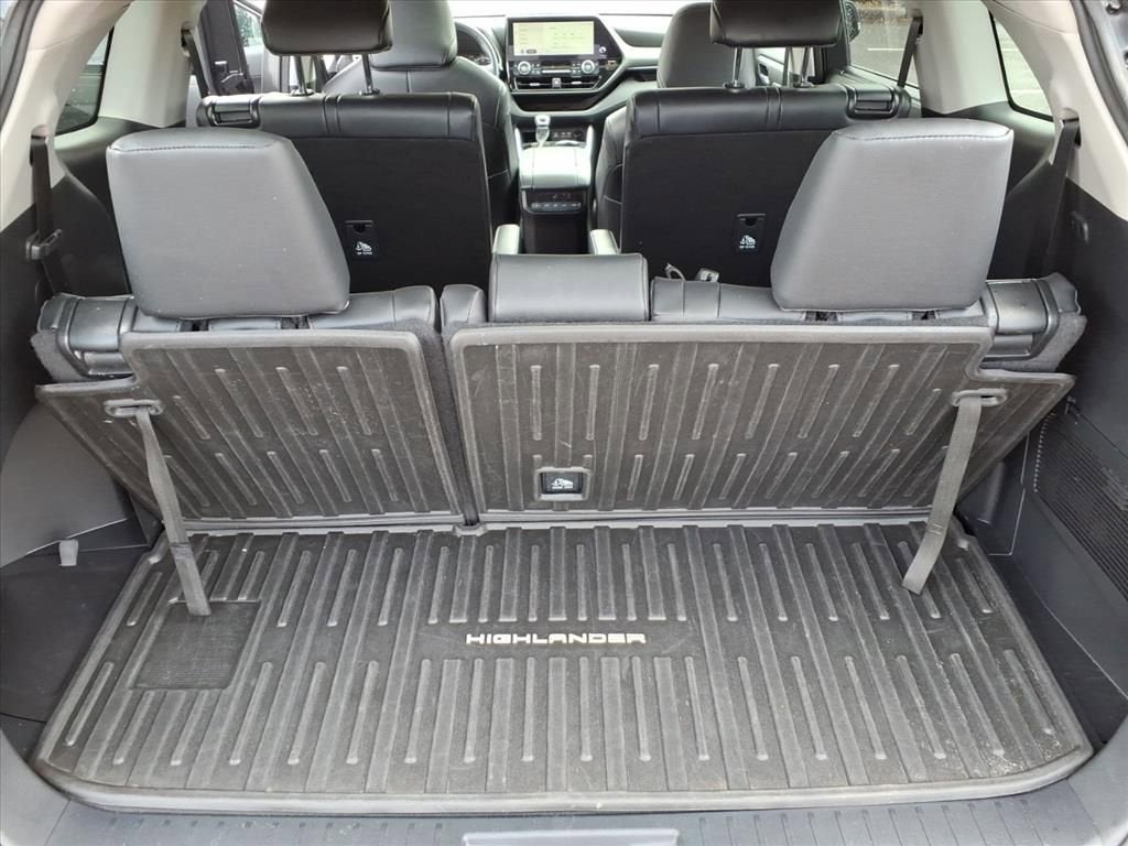 2023 Toyota Highlander Hybrid XLE