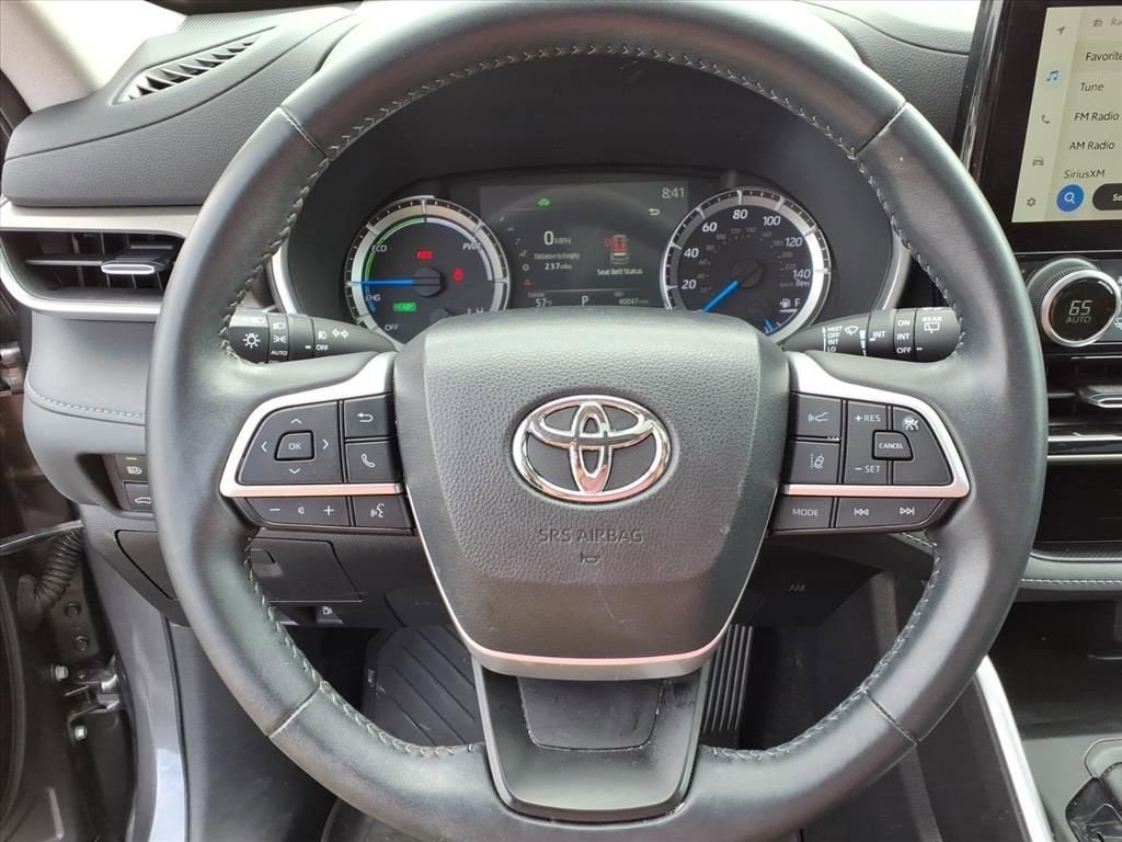 2023 Toyota Highlander Hybrid XLE