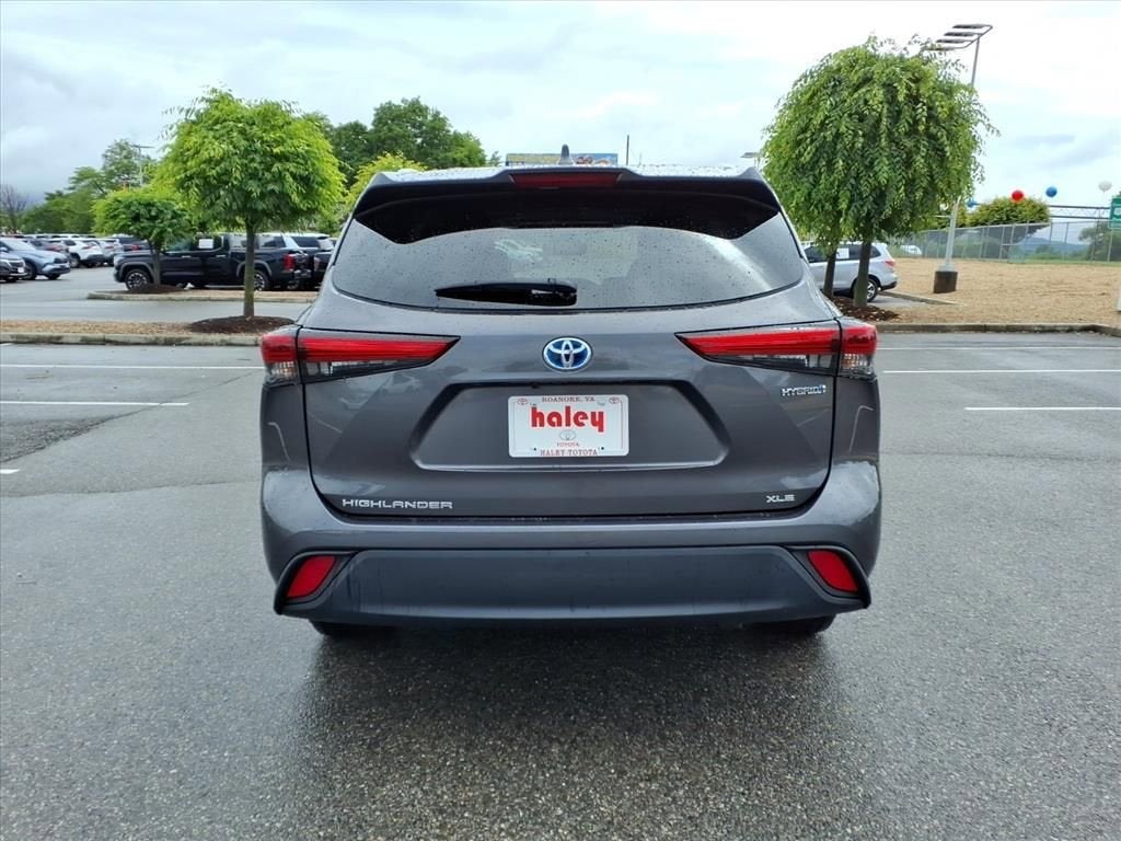 2023 Toyota Highlander Hybrid XLE