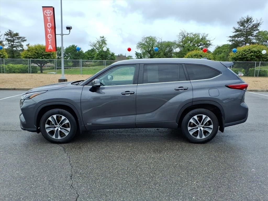 2023 Toyota Highlander Hybrid XLE