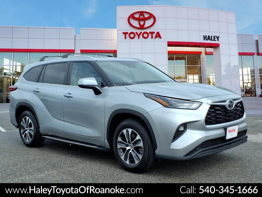 2023 Toyota Highlander XLE