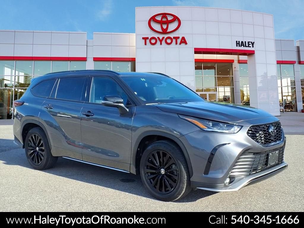 2025 Toyota Highlander XSE