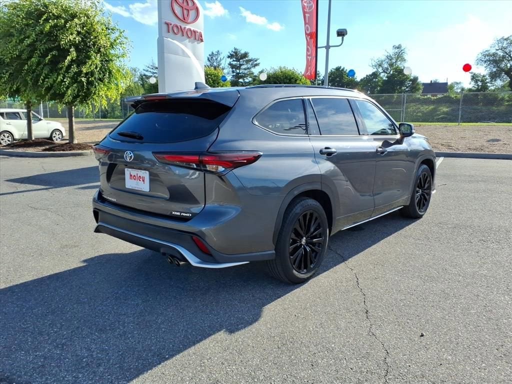 2025 Toyota Highlander XSE