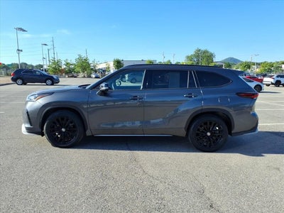 2025 Toyota Highlander XSE