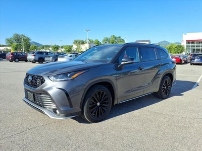 2025 Toyota Highlander XSE