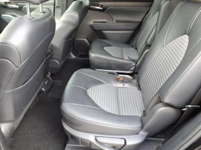 2025 Toyota Highlander LE