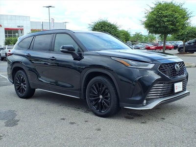 2025 Toyota Highlander LE