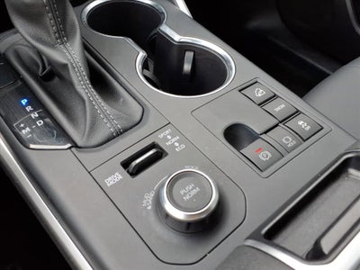 2025 Toyota Highlander LE