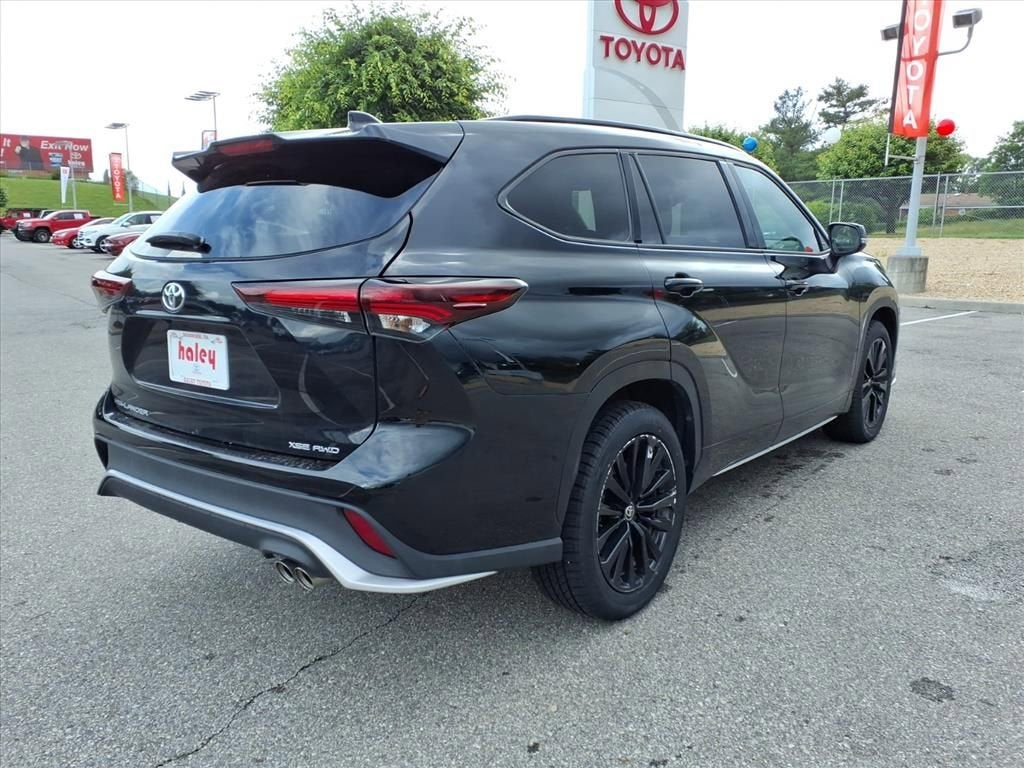 2025 Toyota Highlander LE