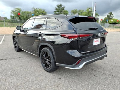 2025 Toyota Highlander LE