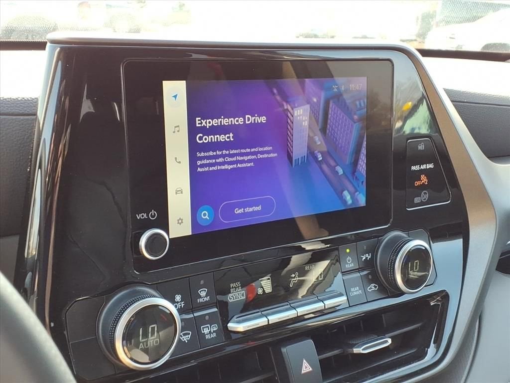 2024 Toyota Highlander Base