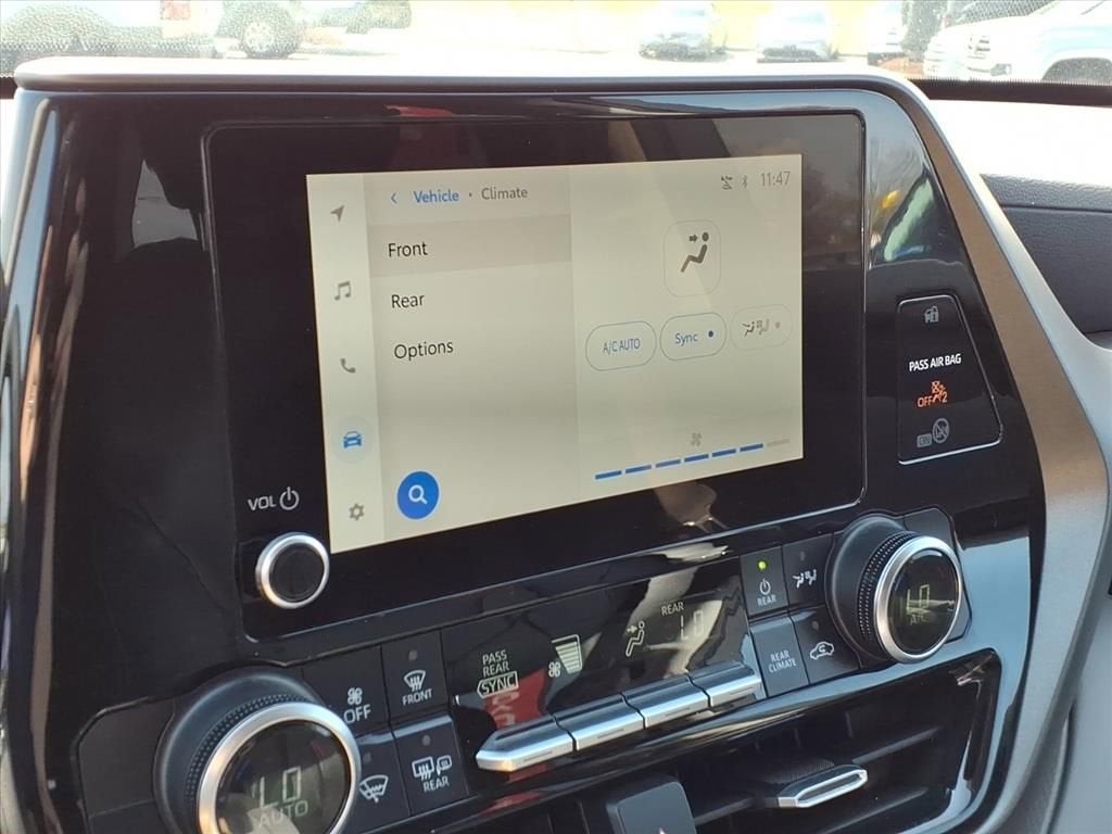 2024 Toyota Highlander Base