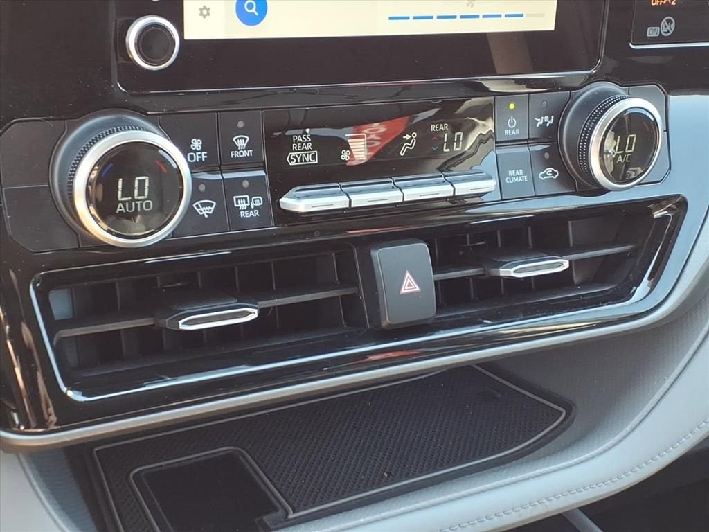 2024 Toyota Highlander Base