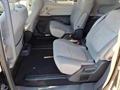 2024 Toyota Sienna LE