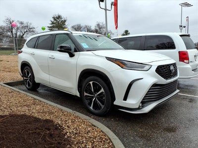 2022 Toyota Highlander XSE