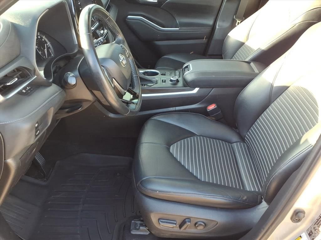 2021 Toyota Highlander XSE
