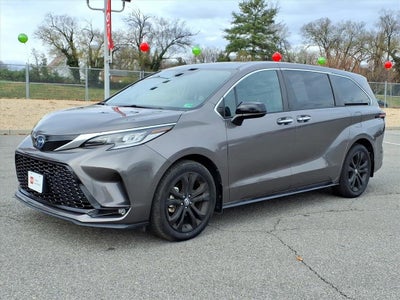 2022 Toyota Sienna XSE