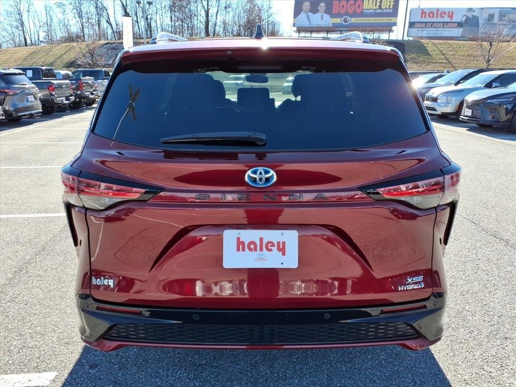 2022 Toyota Sienna XSE