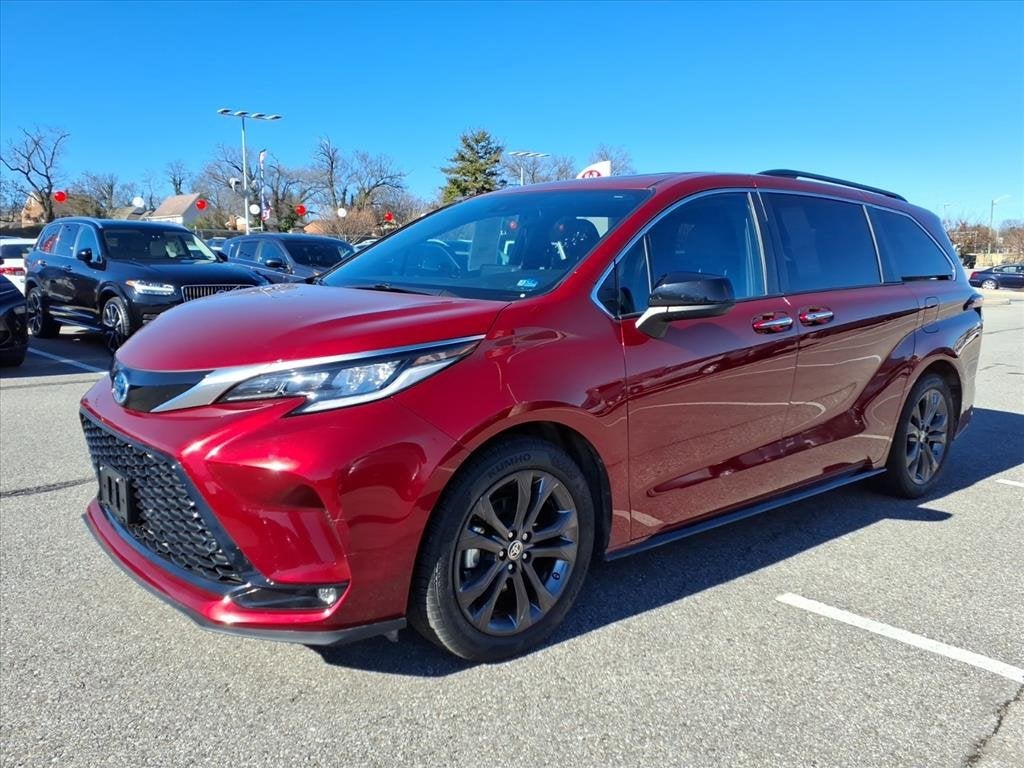 2022 Toyota Sienna XSE