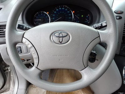 2008 Toyota Sienna LE