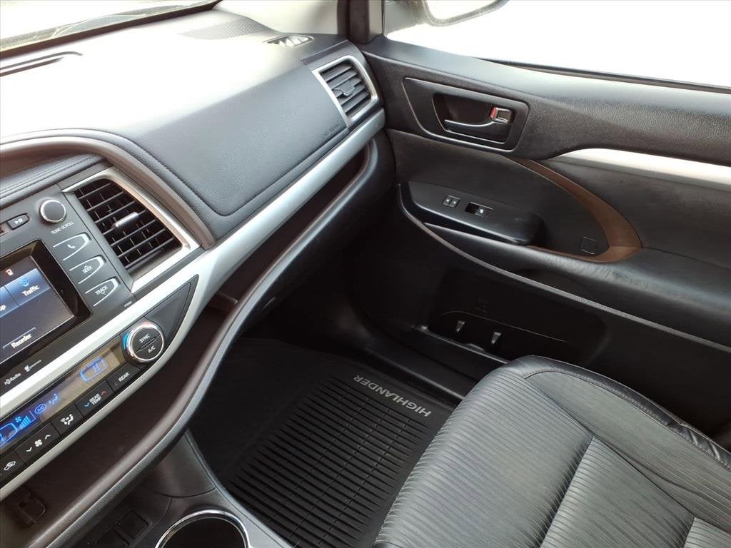 2014 Toyota Highlander LE Plus