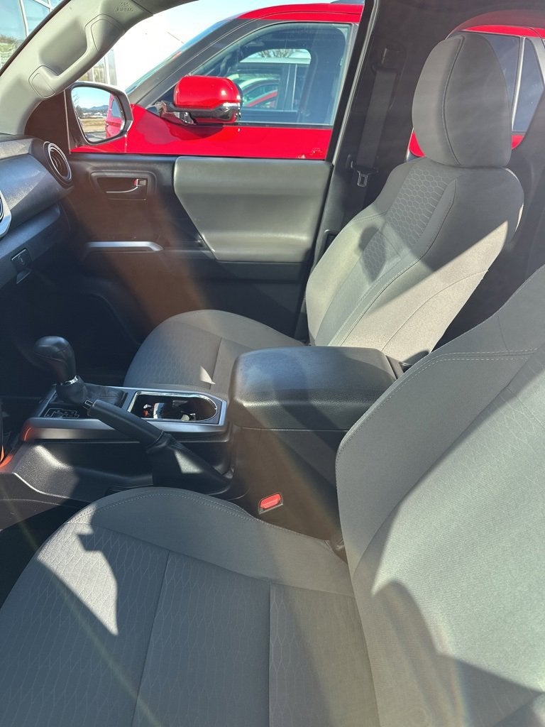 2016 Toyota Tacoma SR5