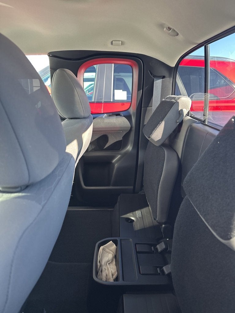 2016 Toyota Tacoma SR5