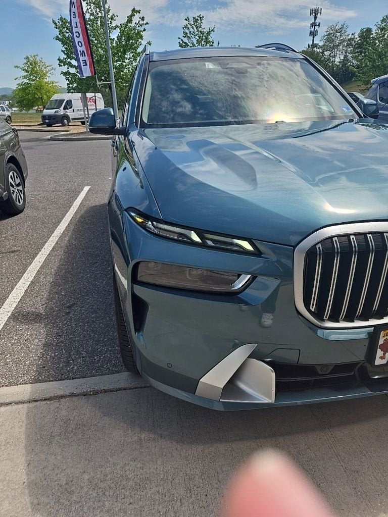 2024 BMW X7 xDrive40i