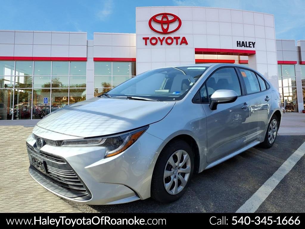 2025 Toyota Corolla LE