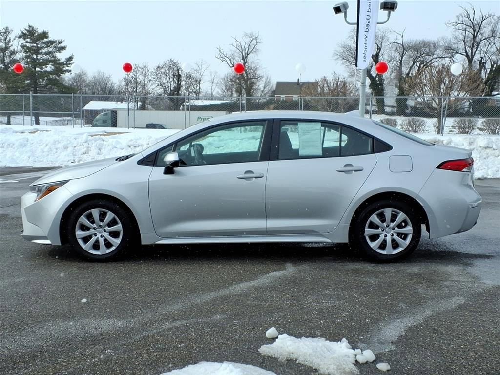 2025 Toyota Corolla LE