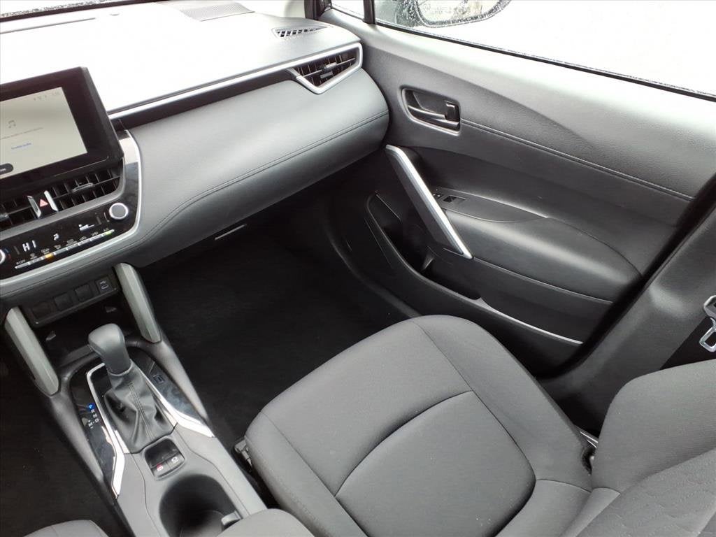 2025 Toyota Corolla Cross LE